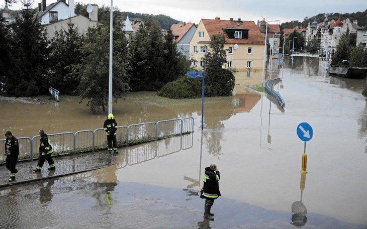 Польша обвинила Россию в проведении психологической операции при наводнении город