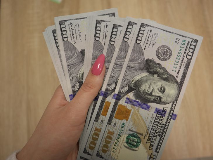 Очередное укрепление доллара в Беларуси: вот сколько стала стоить американская валюта 30 октября доллары