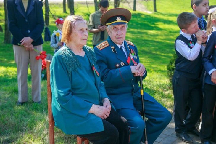 Забота о пожилых людях является одним из приоритетов соцполитики Беларуси – Лукашенко люди