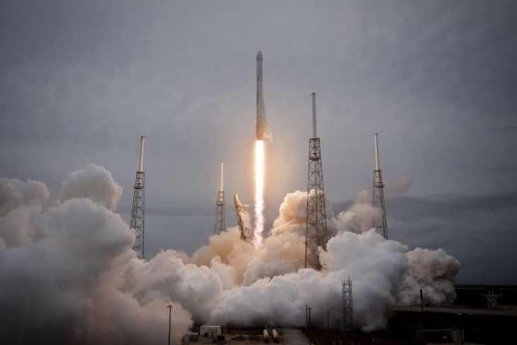 Историческое событие: SpaceX впервые осуществила контролируемое возвращение ракеты Super Heavy ракета