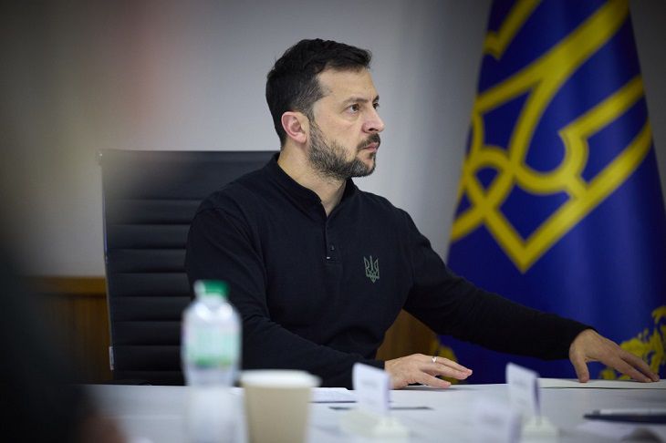 Зеленский признал, что Украина может остаться без поддержки США в случае победы Трампа Владимир Зеленский