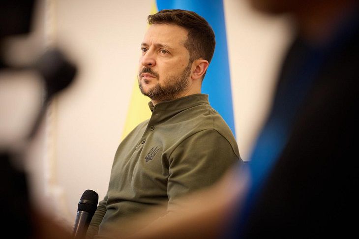 Кулеба: Запад советовал Зеленскому записать видеозавещание Владимир Зеленский
