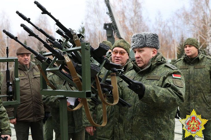 Глава Минобороны Беларуси проводит оперативный сбор командного состава Вооруженных Сил военные