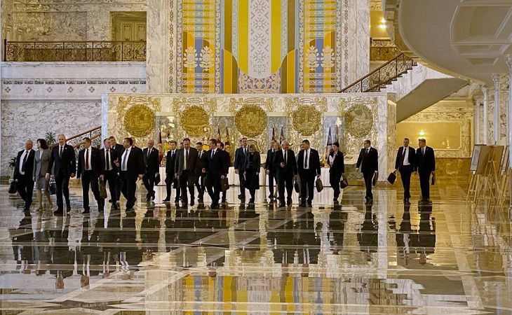 Лукашенко собрал на совещание Президиум ВНС люди