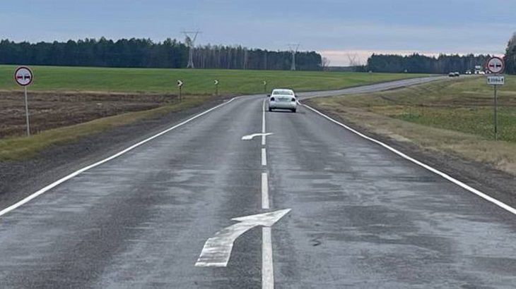 Водителям на заметку: на некоторых дорогах Беларуси появилась экспериментальная разметка дорога