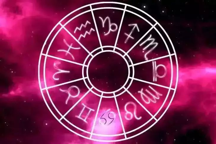 Рыбам — время для перемен, а Овнам — успех и новые начинания: гороскоп на 14 ноября 2024 года зодиак