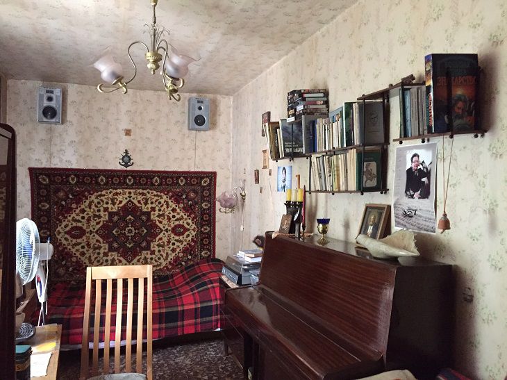 Все дело в мебели. Эти ошибки делают вашу квартиру неуютной и неприглядной комната