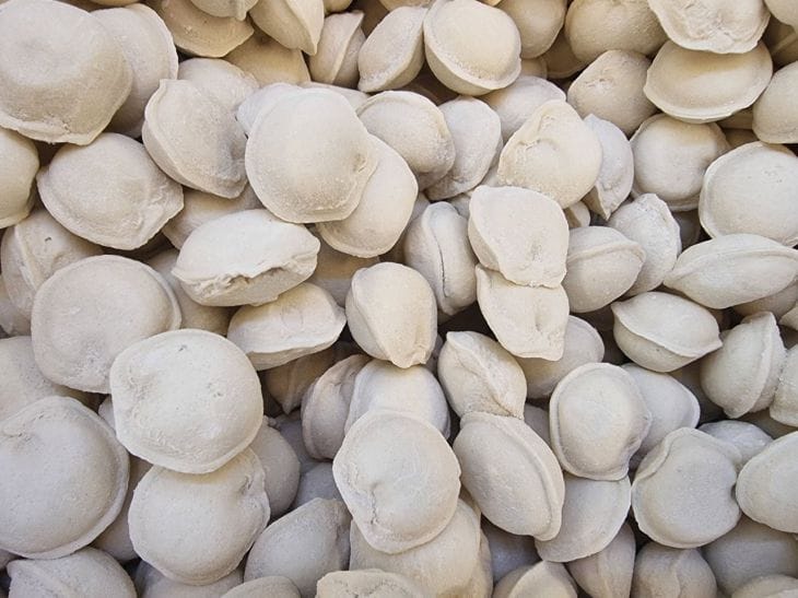 С чем нельзя сочетать пельмени: запомните на всю жизнь пельмени