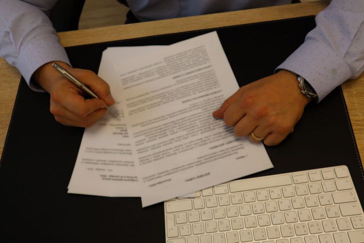 Прокуратура Борисовского района выявила нарушения при закупке шкафов договор