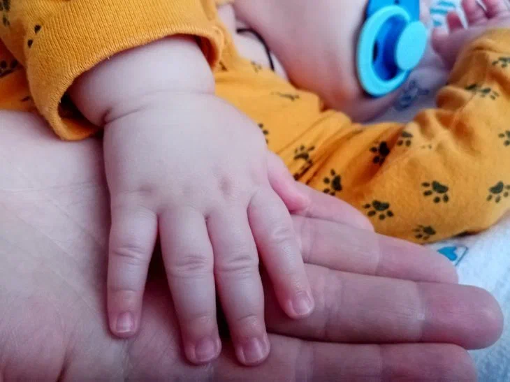 Эти 5 ошибок родителей разрушают будущее ребенка: возможно, вы тоже их совершаете Руки