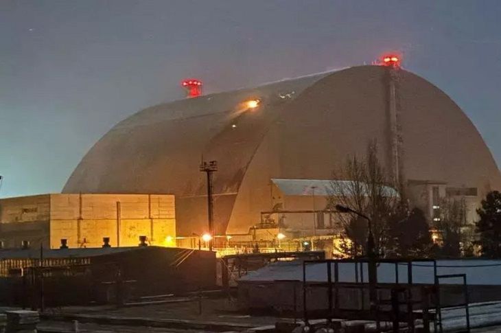 Стоит ли волноваться? В МАГАТЭ сообщили подробности о пожаре на Чернобыльской АЭС здание