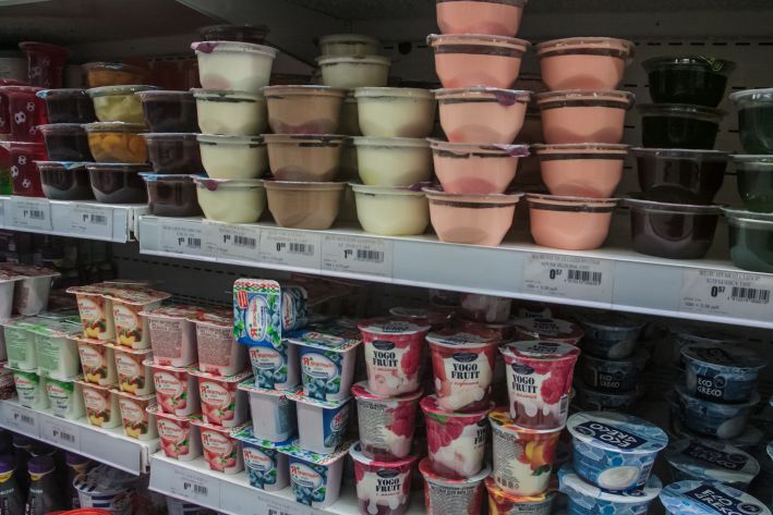 Хулиганские действия в магазине: обвиняемый признал вину прилавок