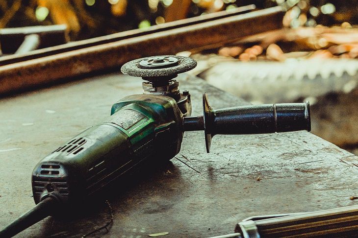 инструмент