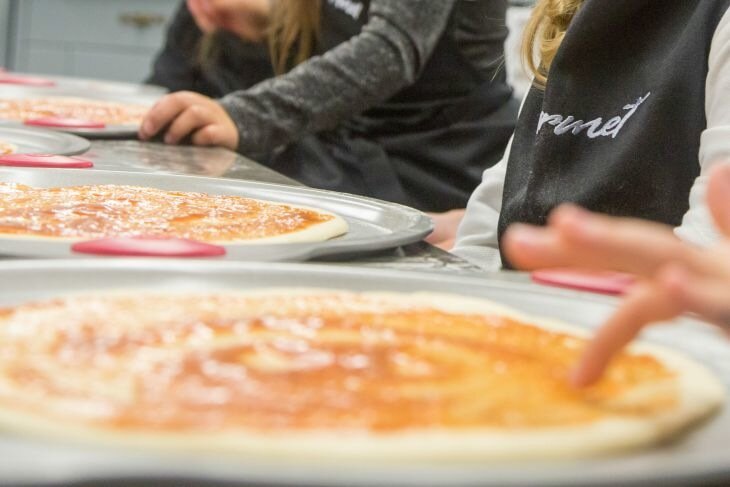 Семейные ужины разрушают ваши отношения? Парадокс, о котором вы не догадывались Пицца