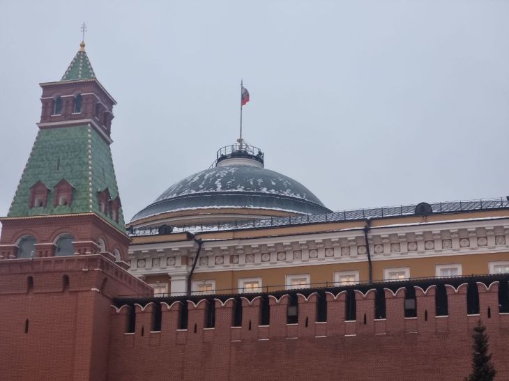 В Кремле рассказали о позиции Путина по прекращению огня Кремль