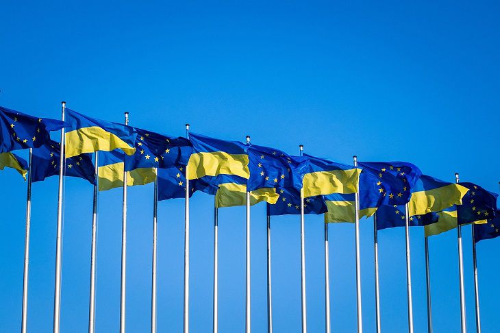 Евросоюз отказался продлевать торговые льготы для Украины флаг