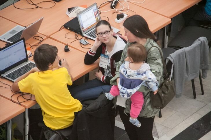 В Минтруда рассказали о летней подработке для подростков Дети