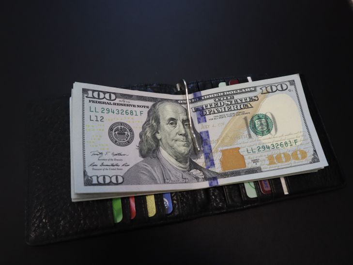 Почему на долларе нарисована пирамида с глазом: загадка пирамиды доллары