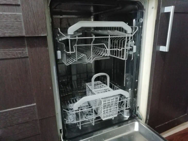 Посудомойка
