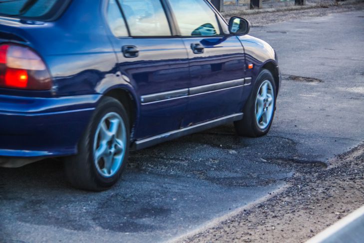 Странный стук в подвеске? Возможно, виноват не амортизатор автомобиль