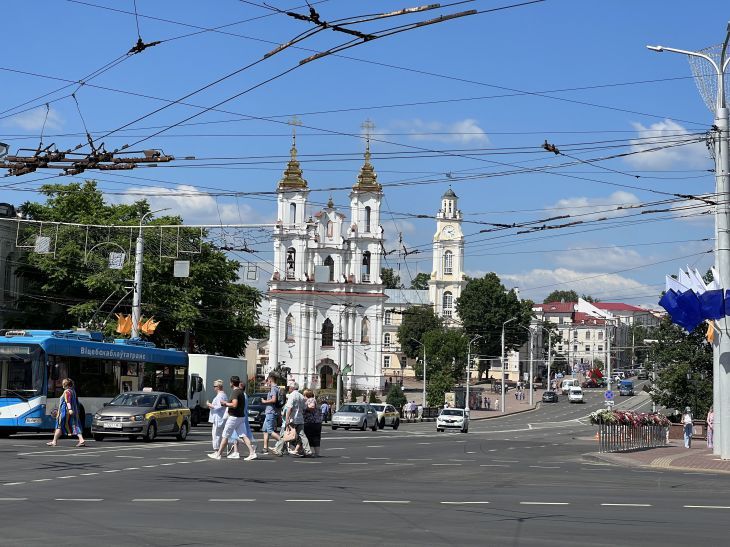 Лучшие зарплаты страны. Витебская область – до 9 000 рублей город