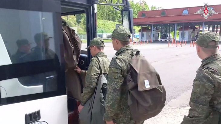 Третья группа возвращена. Россия и Украина вновь обменялись военнопленными военные