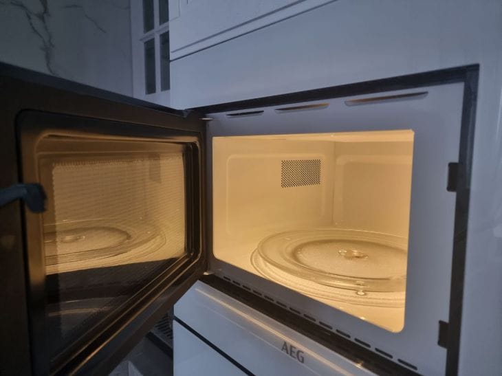 микроволновка