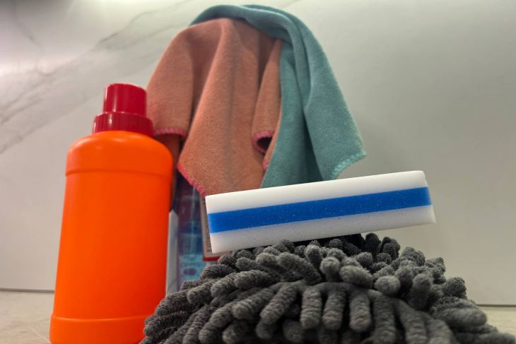 Уборка за 15 минут: что сделать в первую очередь, когда гости уже на пороге уборка