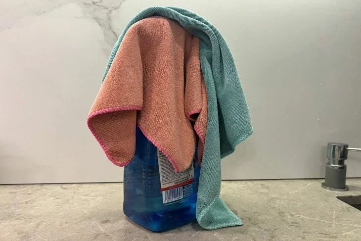 Какое народное средство можно использовать для удаления жира на кухне: налет исчезнет без следа Уборка