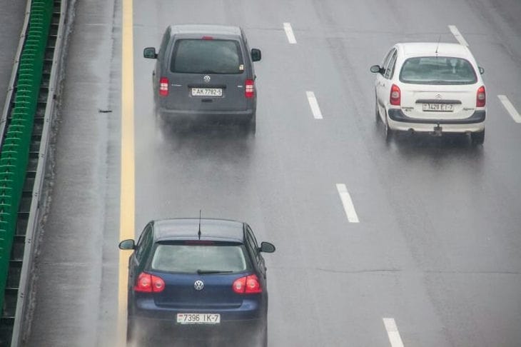 У границы с Польшей построят еще одну зону ожидания на 280 мест: когда это произойдет Машины