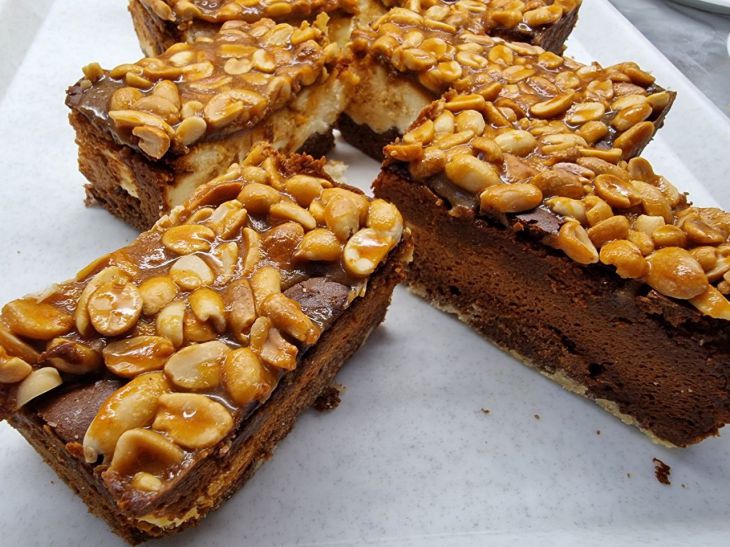 Шоколад и орехи вместе — ошибка: почему эта пара перегружает организм орехи