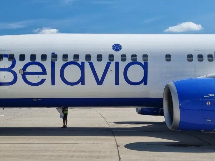 Почему белорусы стали чаще летать в Азербайджан: в Бюро по туризму назвали веские причины Самолет