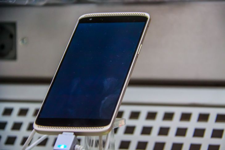 Почему вы заряжаете смартфон неправильно: золотое правило зарядки – соблюдайте его смартфон