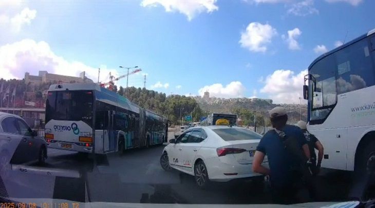 автомобиль