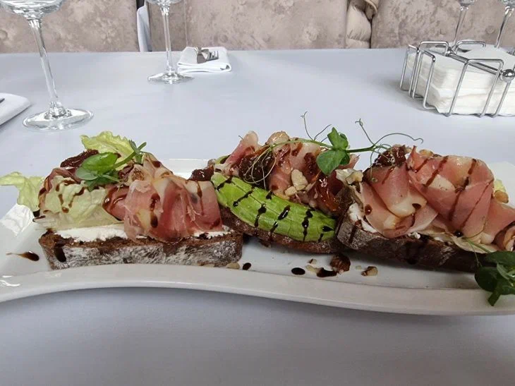 В Сети появилась фотография меню рабочего завтрака Лукашенко и Путина в Кремле Блюдо