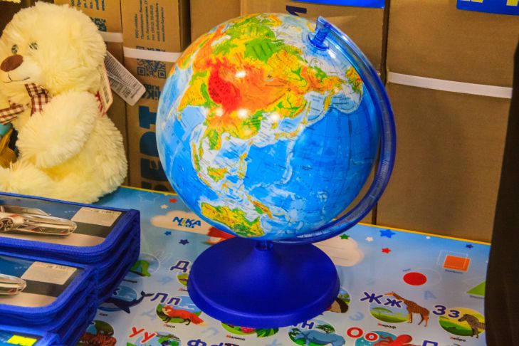 Самая маленькая страна в мире: ее население состоит из нескольких десятков человек глобус