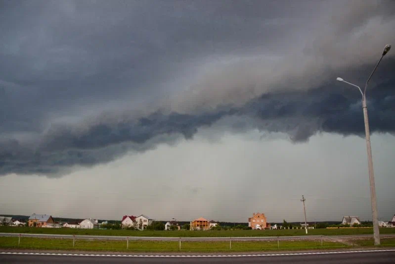 Гололед и порывистый ветер: Белгидромет рассказал о погоде 22 октября Небо