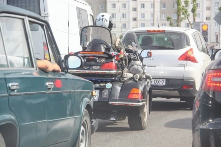 Автомобили