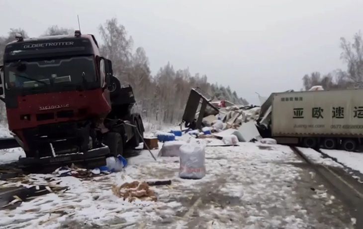 Трагедия на трассе «Сибирь»: в столкновении фур погибли трое, в том числе белорусы ДТП
