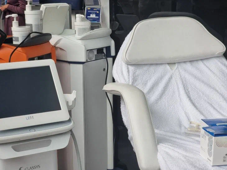 Подпольный косметологический кабинет закрыли на Могилевщине: гражданка заработала 50 тысяч без разрешения Кресло