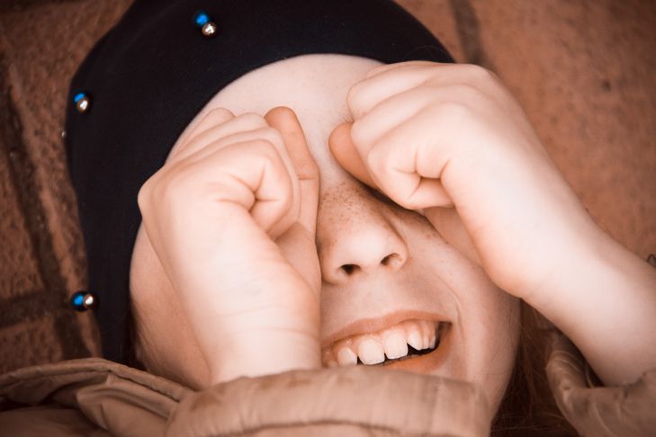 Кто на самом деле виноват в детской истерике: нейробиологи нашли ответ, и он не в плохом воспитании ребенок