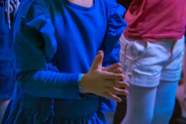 Когда заканчивается влияние родителей: критический возраст, после которого мнение друзей становится важнее вашего ребенок