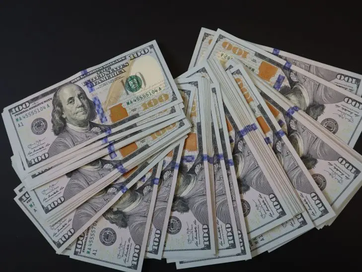 ЦБ крупнейших стран готовят запасной аэродром: что они знают о будущем доллара, чего не знаем мы доллары