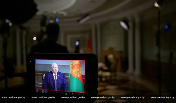 «Надо думать, а не воевать»: Лукашенко заявил, что ракетами наркотики победить нельзя Лукашенко