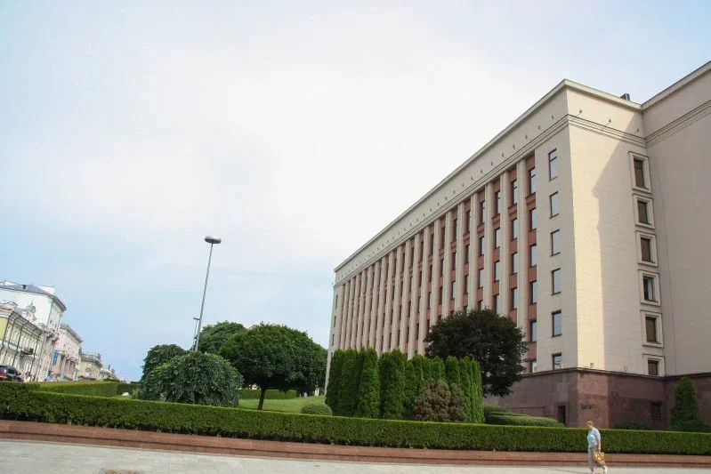 Беларусь предложила Литве обсудить проблемы за столом переговоров: каков результат Здание