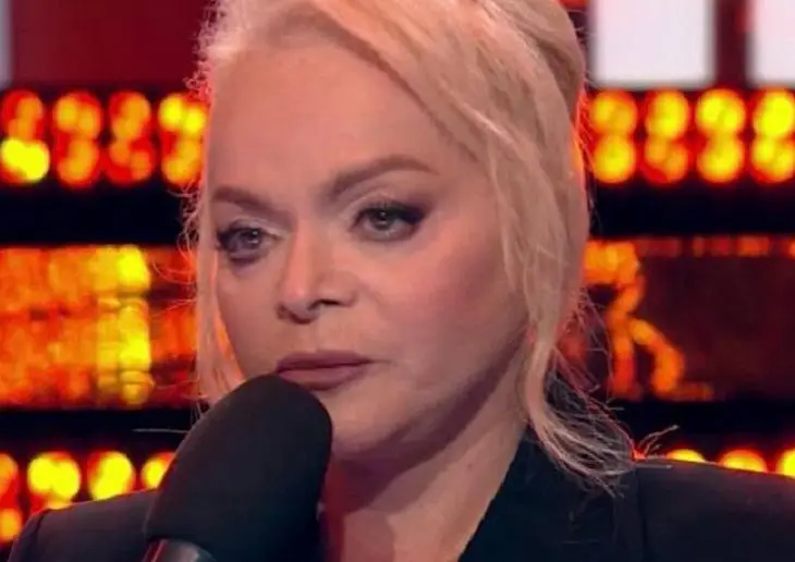 В России потребовали снять с эфира новогодний фильм с Долиной Долина