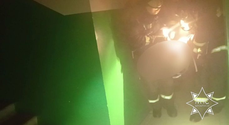 В Жлобине спасли двух женщин люди