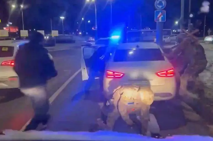 В Липецкой области подростки хотели подорвать нефтепровод «Дружба» люди