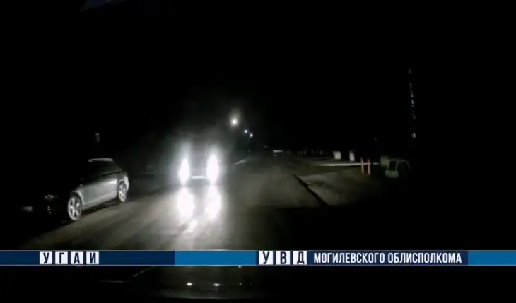 Белорусу за одну поездку придется заплатить более 8 600 рублей. Также его лишили прав на 5 лет автомобиль