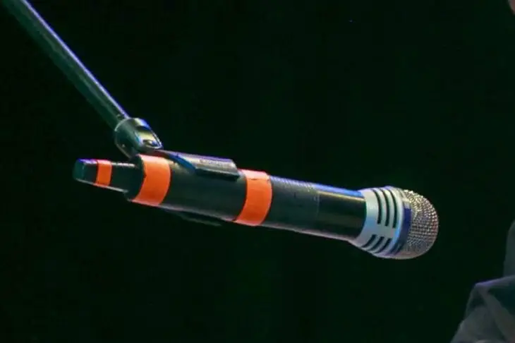 «Главная роль»: официальный представитель МИД РФ Мария Захарова стала автором текста для новой песни Филиппа Киркорова Микрофон